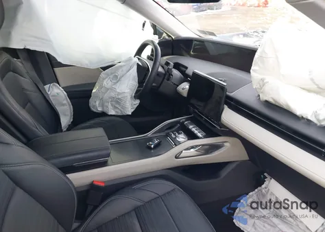 2024 Lincoln Nautilus Reserve z USA, uszkodzony, nr VIN 5LMPJ8K42RJ854983